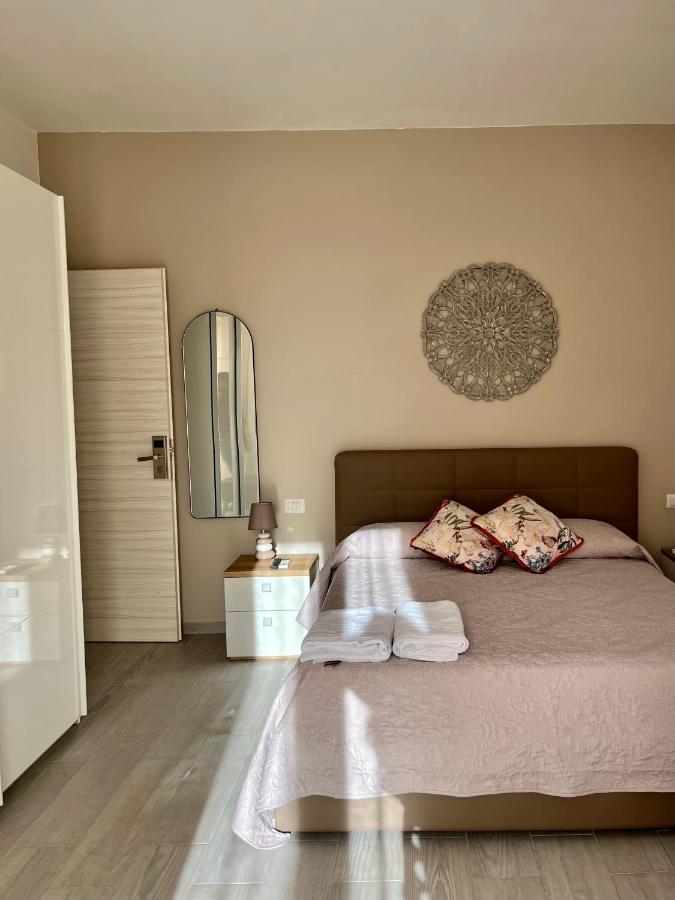La Dependance Aparthotel Scilla Bagian luar foto
