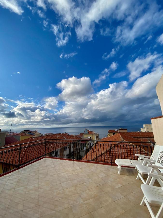 La Dependance Aparthotel Scilla Bagian luar foto